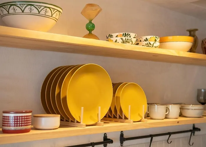 Beautifully Decorated Near The Appartement *